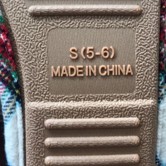 NWT MAMA ELF Christmas holiday slippers - Picture 6 of 6